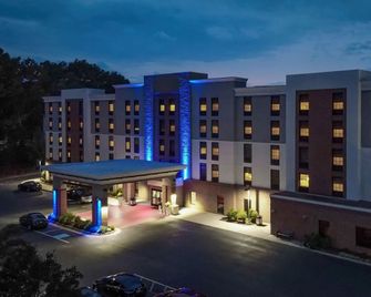 Holiday Inn Express & Suites Newport News By IHG - ניופורט ניוז - בניין