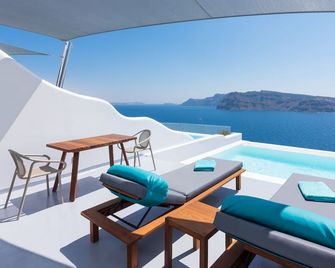 Maregio Suites - אויה