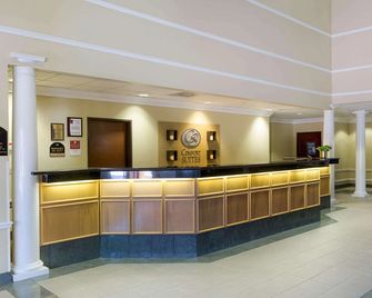 Comfort Suites La Porte - La Porte - Front desk