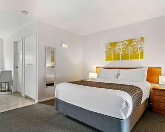 Quality Inn & Suites The Menzies - Ballarat - Camera da letto