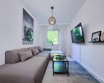 Alpha Apartments: Design & Komfort, 2 Schlafzimmer - Essen - Sala de estar
