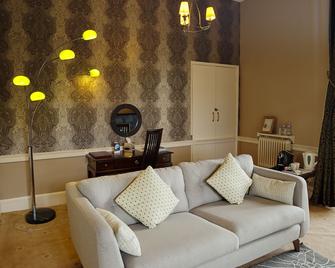 Best Western Walworth Castle Hotel - Darlington - Living room