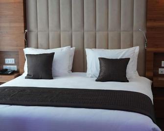Le Faidherbe Hotel Coeur de ville - Boulogne-sur-Mer - Bedroom