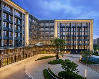 Four Points by Sheraton Kunming Changshui Airport - Kunming - Building