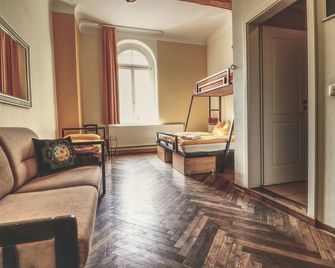 أوبرا هوستل - إرفورت - غرفة نوم