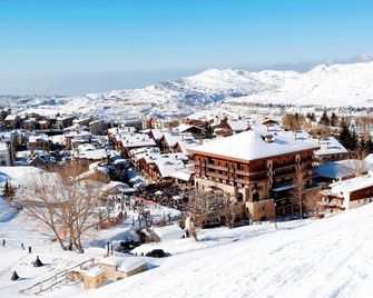 Intercontinental Hotels Mzaar (Mountain Resort & Spa) By IHG - Kfardebian - Building