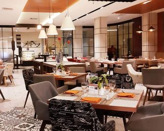 Swiss-Belhotel Borneo Samarinda - סמרינדה - מסעדה