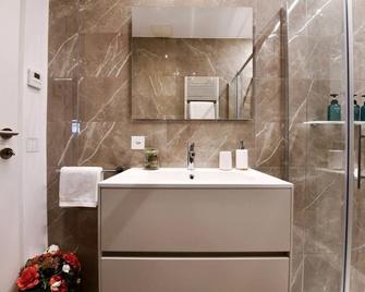 Lake Modern Suites - Free Parking - Lugano - Łazienka