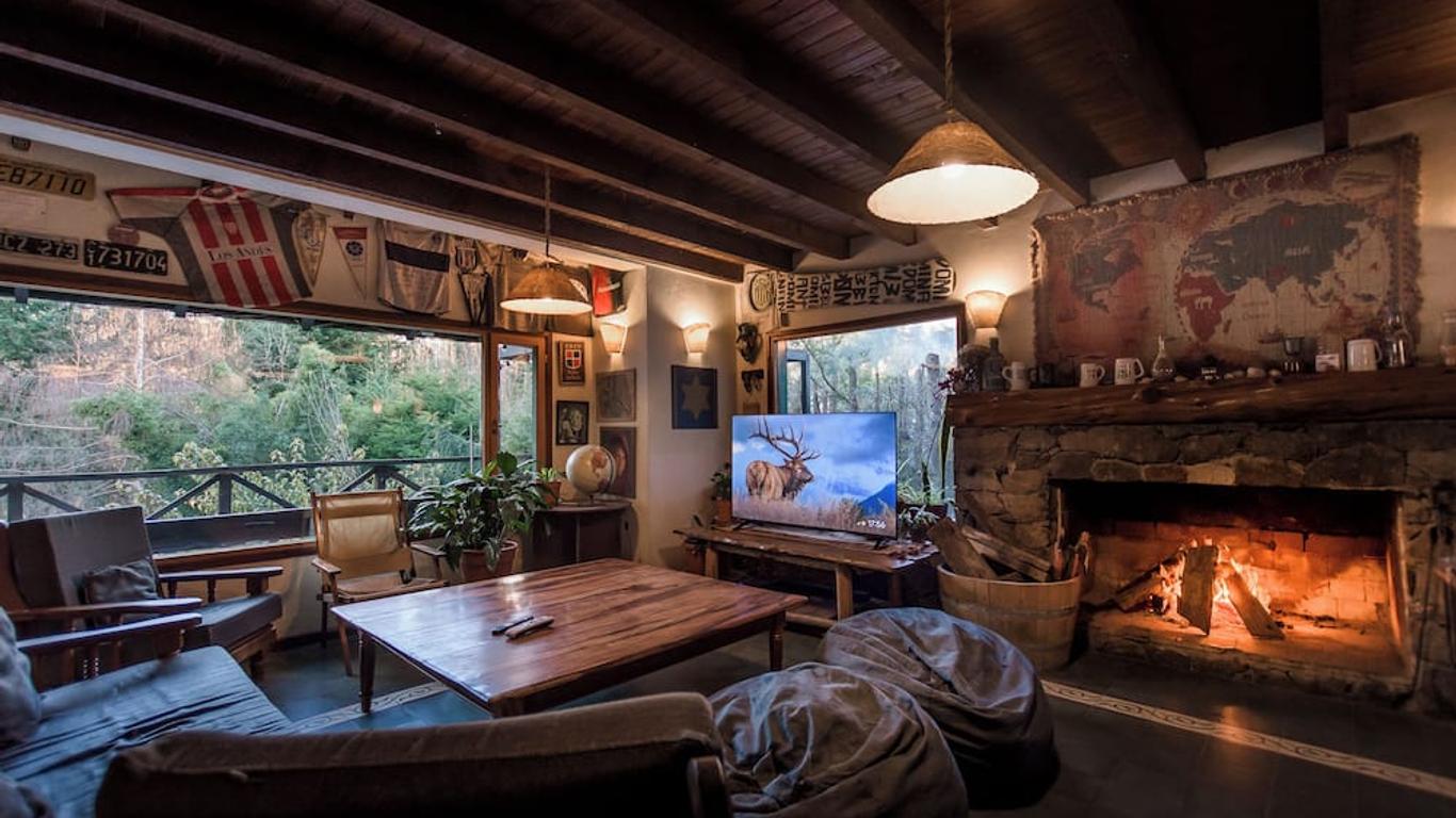 Hostel La Angostura