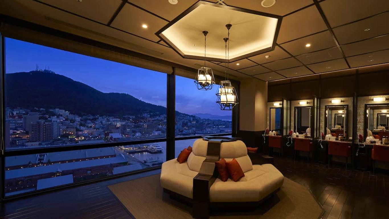 لا فيستا هاكوداتي باي