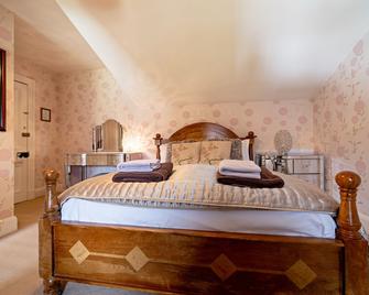 The Rowan Tree Country Hotel - Aviemore - Bedroom