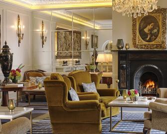 راندلز هوتل كيلارني - كيلارنيي - ردهة