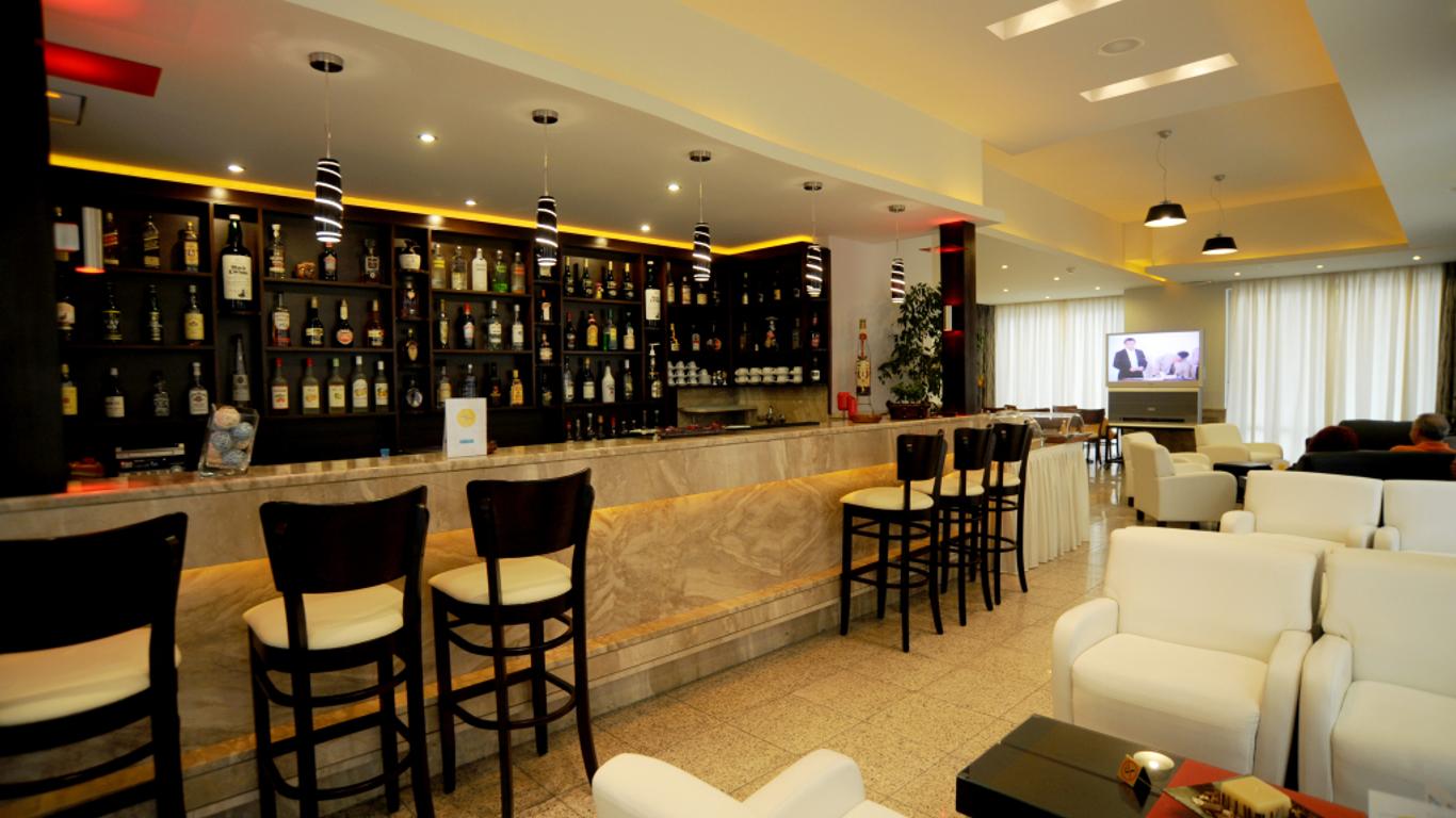 Paritsa Hotel