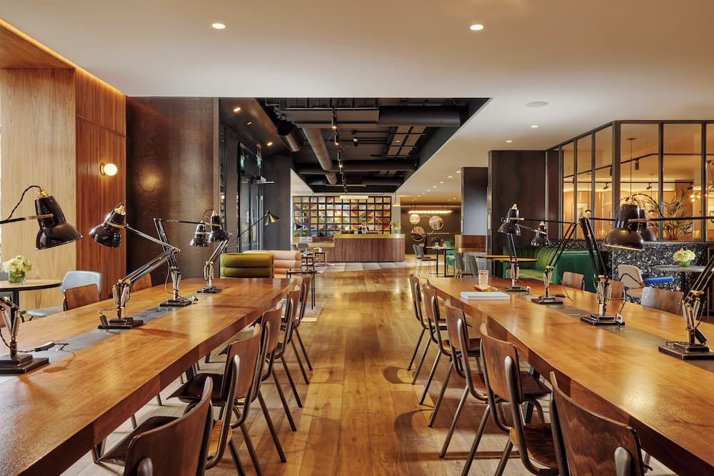 The Alex - דבלין - בר