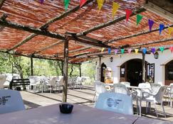 Camping 3 Estrellas Costa Brava - Vall-llobrega - Binnenhof