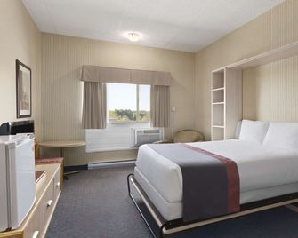 Days Inn by Wyndham Bridgewater Conference Center - Bridgewater - Schlafzimmer