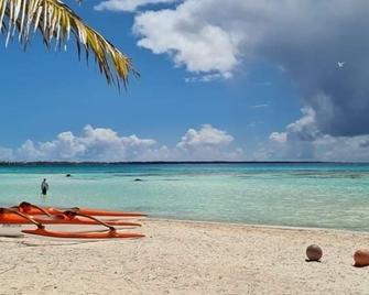 Aotera Guest House - Avatoru - Beach