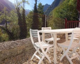 Appt 4 6 Couchages Avec Terrasse Cautere - Cauterets - Terasa