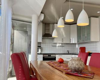 Ferienwohnung Riva - Wohlfühloase in ruhiger Lage - Lindau - Kitchen