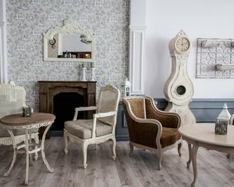 Grand Chotowa Hotel Spa & Resort - Chotowa - Living room