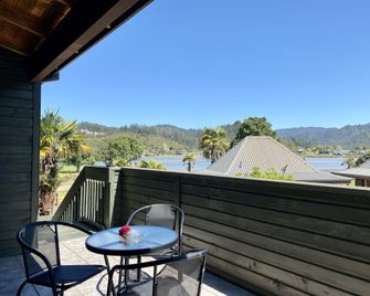 Pacific Harbour Villas - Tairua - Balkong