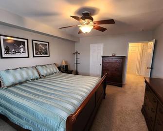 Beautiful Apt, Woffice Area 2br, Long Term - Elkins Park - Bedroom