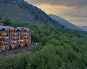 The Chinar Resort & Spa, Pahalgam - Pahalgam - Building