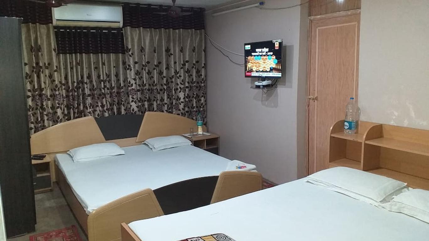 Royal Guest House & Service Apartment