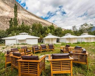 Ladakh Tarrain Camp - Hundar - Patio