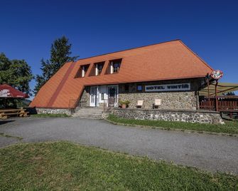 Hotel Vintir - Hartmanice - Edificio
