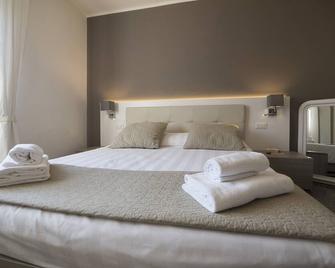 Al Portico Guest House - Venice - Bedroom