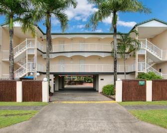 Cairns City Sheridan - קיירנס - בניין