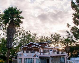 Stay.Plus Ole Den Party House Kajiado - Ngong - Outdoors view