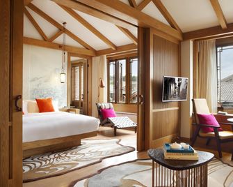 Hotel Indigo Lijiang Ancient Town By IHG - Lijiang - Bedroom