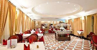 River Palace Hotel - Atıraw - Restaurant