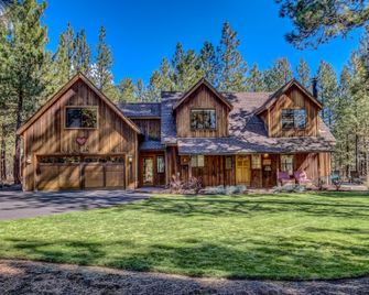 Black Butte Ranch - Sisters - Building