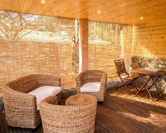 Bungalow cosy à Saint-Leu, vue sur la mer. - 聖亮 - 客廳