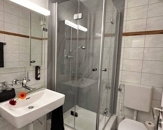 Riverside Apartment Hotel Ag - Dornach - Bathroom