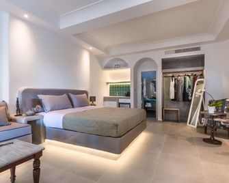 Elements of Caldera Suites - Thera
