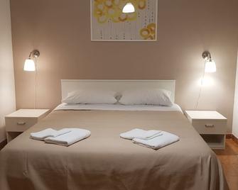 B&B Mimosa - Giardini Naxos - Habitación