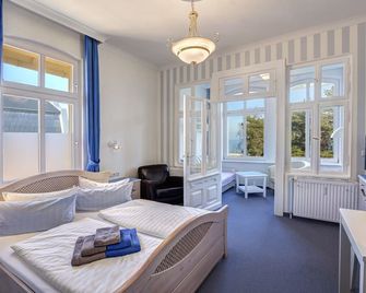 Hotel Villa Seeschlößchen - Heringsdorf - Bedroom