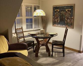 \'The Loft\' on the 11th Tee. No pets! No smoking! - Lake City - Dining room