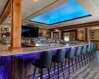 Best Western Sunridge Inn & Conference Center - Baker City - Bar