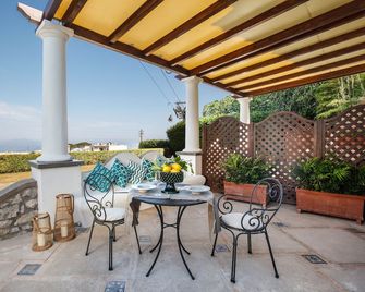 Relais 2 Pini - Anacapri