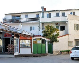 Apartments Helena - Murter - Building