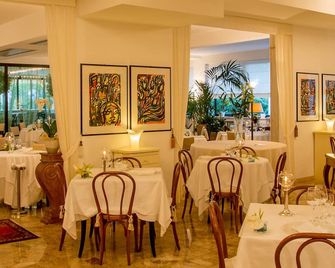 Lh Mion Hotel - Silvi Marina - Restaurant