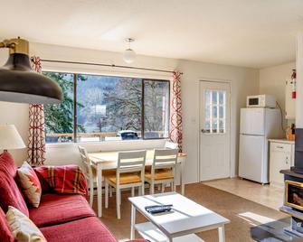 Green Acres Lakeside Resort - Ganges - שירותי מקום האירוח