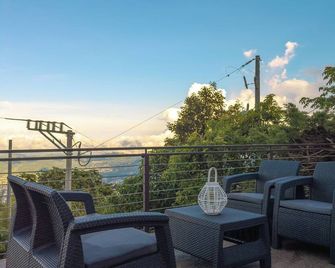 Cardedeu Domos - San Salvador - Balkon