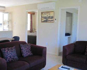 Cromwell Motel - Cromwell - Huiskamer