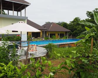 Scuba Tribe Bali dive-resort - Kubu - Piscina